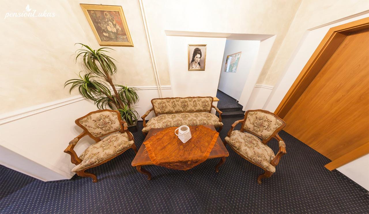Pension Lukas Karlovy Vary Exterior photo
